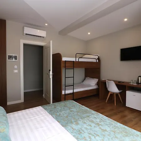 Konukevi Elarad Avlonya